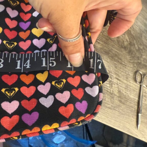 Roxy Quicksilver Heart Patterned Black & Pink Lightweight Tote Bag - Picture 7 of 10